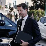 Ντε Γκρες: «Πράσινο φως» από το ΣτΕ για ιθαγένεια και επίθετο σε 10 μέλη της τέως βασιλικής οικογένειας