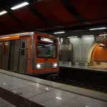 Αττικό Μετρό: «Καρέ- καρέ» ο απεγκλωβισμός επιβατών μετά την πτώση ατόμου στις ράγες