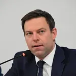 Στέφανος Κασσελάκης: Πυρά στην αντιπολίτευση για την τραγωδία των Τεμπών – «Το ΠΑΣΟΚ ξεπλένει επικοινωνιακά την κυβέρνηση»