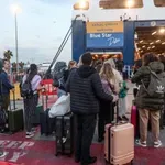 Εκπτώσεις σε ακτοπλοϊκά και αεροπορικά εισιτήρια για τους αναπληρωτές εκπαιδευτικούς