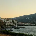 Άνδρος: Οι Βρετανοί ταξιδιώτες την ψήφισαν ως τον καλύτερο περιπατητικό προορισμό της Ελλάδας για το 2025