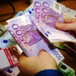 Επίδομα από 630€ έως 1.600 ευρώ: Ποιοι μπορούν να το λάβουν