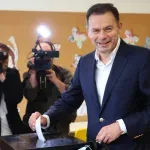 Νίκη της δεξιάς στην Πορτογαλία – Παραιτείται ο ηγέτης των Σοσιαλιστών