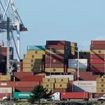 ΗΠΑ: Νέο «ράπισμα» από το δικαστήριο στον Τραμπ για τους δασμούς – Κρίθηκαν παράνομοι και πληρώνει αποζημίωση