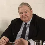 Παρέμβαση Βενιζέλου: «Σημαντικό μήνυμα στέλνει η κυβέρνηση με την πρωτοβουλία για την Πενταμερή Διάσκεψη»