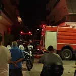 Πειραιάς: Κατασβέστηκε άμεσα φωτιά σε νεοαναγειρόμενη πολυκατοικία