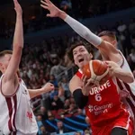 Ευρωμπάσκετ 2025: Double double ο Σενγκούν, 21 πόντους ο Οσμάν και δύο στα δύο για την Τουρκία