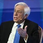 Η νέα μελέτη του Προκόπη Παυλόπουλου για τα όρια της επέκτασης της Τεχνητής Νοημοσύνης στην απονομή της Δικαιοσύνης