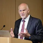 Γιώργος Παπανδρέου για Σύλβα Ακρίτα: «Στάθηκε με παρρησία στη φωτεινή πλευρά της ιστορίας ανοίγοντας δρόμους αξιοπρέπειας»