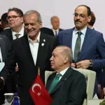 Ντόχα σε αναβρασμό: Ο εμίρης του Κατάρ ξεσπά κατά Νετανιάχου στην Αραβο-Ισλαμική Σύνοδο