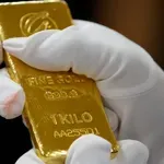 Ο θρίαμβος της αβεβαιότητας ωθεί σε επίπεδα ρεκόρ τον χρυσό – Υπό πίεση εκ νέου τα αμερικανικά στοιχεία ενεργητικού