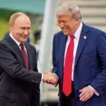 Η Μόσχα χειροκροτεί τη νέα στρατηγική Τραμπ – Συναγερμός στις Βρυξέλλες για «εξαφάνιση του πολιτισμού» και στήριξη της ευρωπαϊκής ακροδεξιάς