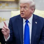 Τραμπ: Αμετακίνητος για τη Γροιλανδία – Η ΕΕ εξετάζει δασμούς-αντίμετρα €93 δισ. και έκτακτη Σύνοδο