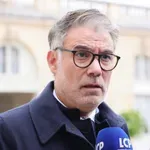 Φορολόγηση των Γάλλων κροίσων υπόσχονται οι Γάλλοι σοσιαλιστές