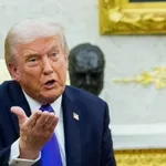 Politico: «Γκρίνια» στον Λευκό Οίκο μετά τις ήττες – «Ο Τραμπ δεν ασχολείται με την ακρίβεια που καίει τους ψηφοφόρους»