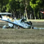Αεροπορικό ατύχημα στο Τατόι: Χειρουργήθηκε ο ένας πιλότος, σε καταστολή ο δεύτερος