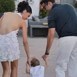Αλεξάνδρα Νίκα: Mε τον γιο της στη λαϊκή αγορά της γειτονιάς της