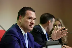 Σφοδρή κόντρα Γεωργιάδη – υγειονομικών για το «Αττικόν»: «Αχάριστοι και άχρηστοι» – «Σώζουμε ζωές κάθε μέρα»