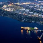 Λαύριο: Η Coral Marine πραγματοποίησε την πρώτη παράδοση ναυτιλιακών βιοκαυσίμων μέσω πλωτού μέσου