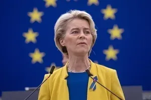 Φον ντερ Λάιεν από Σκόπια: «Η μπάλα στο γήπεδό σας» για την αλλαγή του Συντάγματος