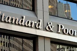 S&P: Επιβεβαίωση της επενδυτικής βαθμίδας ΒΒΒ για την Ελλάδα με σταθερές προοπτικές