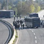 Χημικά και ένταση μεταξύ αγροτών και αστυνομικών στη Λάρισα (Βίντεο) – Πρεμιέρα για τα μπλόκα των τρακτέρ σε Νίκαια και Πλατύκαμπο