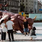 Οι ΗΠΑ -κυριολεκτικά- χρωστούν στην Κίνα – Με κινεζικά κεφάλαια κινούνται οι Δυτικές Οικονομίες