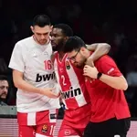 Ολυμπιακός – Σοκ με Κίναν Έβανς: Επέστρεψε μετά από 580 μέρες και τραυματίστηκε ξανά!