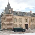 Netflix – «Champagne Problems»: Όταν η εργασία μπλέκεται με τον έρωτα – Η ταινία που κατακτά τις πρώτες θέσεις στα τσαρτς