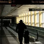 ΗΠΑ: Αναστολή πτήσεων στο αεροδρόμιο της Ουάσιγκτον μετά από απειλή για βόμβα