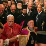 Φανάρι: Ιστορική κοινή δήλωση Βαρθολομαίου – Πάπα Λέοντα ΙΔ’ για την ενότητα των Χριστιανών