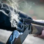 Άνδρας με καραμπίνα στο κέντρο των Τρικάλων απειλούσε να σκοτώσει τον κουνιάδο του