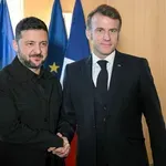 Τετ α τετ Ζελένσκι – Μακρόν στον Παρίσι: Συνομιλίες για κυρώσεις στη Ρωσία και πίεση για… νέες διαπραγματεύσεις