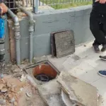 Αστυνομική επιχείρηση στη Μάνδρα: Μπλόκο σε παράνομα δίκτυα ύδρευσης και ηλεκτροδότησης