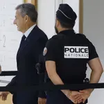 Γαλλία: Η εισαγγελία ζήτησε την αποφυλάκιση του Σαρκοζί υπό δικαστική επιτήρηση – Η φυλακή είναι «εξουθενωτική», λέει