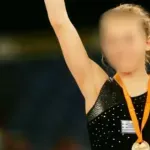 Σπείρα με τηλεφωνικές απάτες: Απολογείται η πρώην αθλήτρια ενόργανης – Ασύλληπτος ο αδερφός της