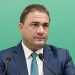 ΠΑΣΟΚ: Η αλαζονεία έχει χτυπήσει κόκκινο – «Εικονική πραγματικότητα» τα μηνύματα του πρωθυπουργού