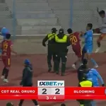 Χάος στη Βολιβία: Επικά επεισόδια και 17 αποβολές σε αγώνα ποδοσφαίρου (Βίντεο)