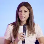 Σοφία Ζαχαράκη: Έρχεται η διαγραφή 285.000 «αιώνιων φοιτητών»