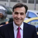 Μιχάλης Χουρδάκης, στον Alpha Radio 98,9: «Δεν ασχολούμαστε με τον Αλέξη Τσίπρα, το βιβλίο προκαλεί γέλια για τα αγγλικά και τη γεωγραφία του»