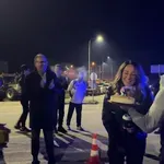 Δράμα: Η… γλυκιά έκπληξη των αγροτών στην υποδιοικήτρια της αστυνομίας (Βίντεο)