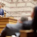 «Οι πολιτικοί του καναπέ»: Τα «καρφιά» Μητσοτάκη για Καραμανλή, Σαμαρά και Τσίπρα