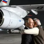 H Ινδία αγκαλιάζει τον Πούτιν – «Εγκάρδια» σχέση με στόχο έναν πολυπολικό κόσμο (Βίντεο)