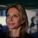 Κόμμα Καρυστιανού: Τι γυρεύεις εσύ ένα σύννεφο, μέσα στις λάσπες;