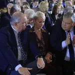 LIVE: Καραμανλής και Βενιζέλος για την εφημερίδα «Δημοκρατία», υπό το βλέμμα Σαμαρά, Δένδια και Λαλιώτη