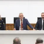 Στο φως το δίκτυο με την κοκαΐνη του «Έλληνα Εσκομπάρ» – Πετούσαν τα ναρκωτικά στη θάλασσα και μετά οι δύτες τα μάζευαν – Οι ανακοινώσεις της ΕΛ.ΑΣ