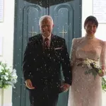 Γιάννης Ραγκούσης – Μαρίνα Κοντοτόλη: Ενώθηκαν με τα ιερά δεσμά του γάμου στη σκιά της Ακρόπολης