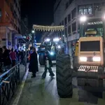 Η Ελλάδα «κόβεται» στα δύο: Κλείνουν και τις παρακαμπτηρίους οι αγρότες – «Έμφραγμα» στα σύνορα με εγκλωβισμένα φορτηγά