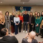 Χριστουγεννιάτικη γιορτή με τον Σάκη Ρουβά στον Ξενώνα «Μαριάννα Β. Βαρδινογιάννη – ΕΛΠΙΔΑ»