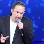 Γιάννης Παπαμιχαήλ: Κινείται νομικά κατά των ελληνικών sites μετά τις αναρτήσεις για τα μηνύματα με την Μαράια Κάρεϊ